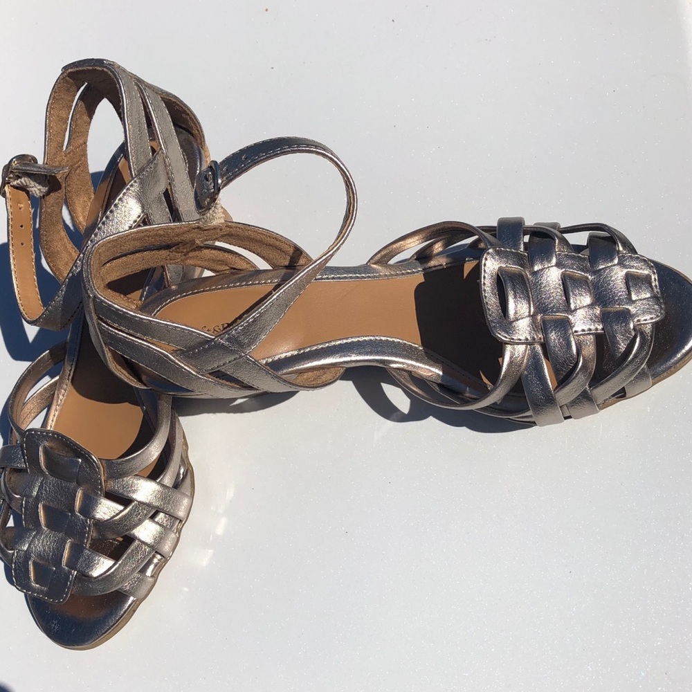 Croft and Barrow rosy metallic wedges